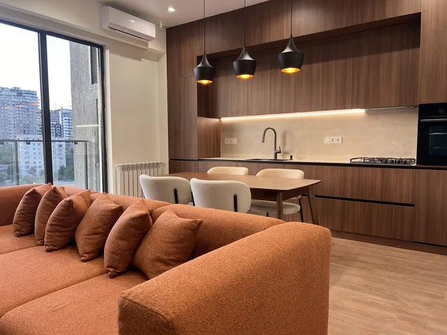 Apartment, Vake